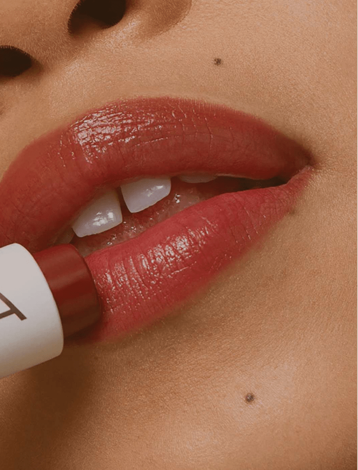Labios - LACONICUM